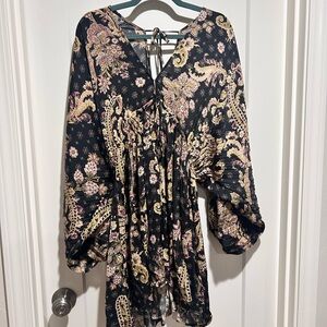 Floral Bohemian Women's Top - Black and Gold